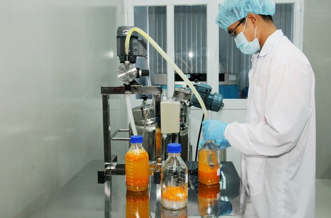  Ra mắt sản phẩm tinh chất nghệ bằng công nghệ nano